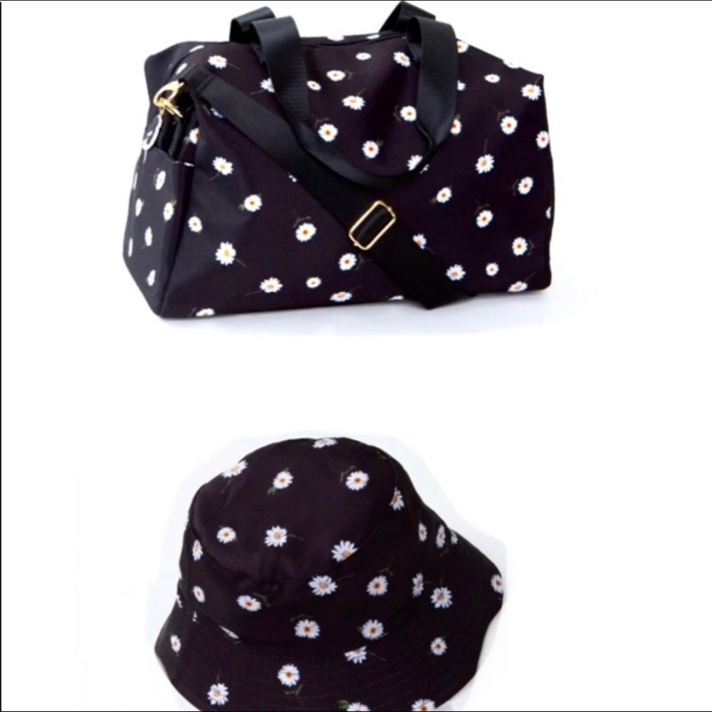 SOLD ❗️Alice + Olivia Matching Duffle Bag & Hat - Picture 1 of 10